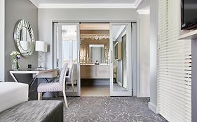 Queen Victoria Hotel By Newmark